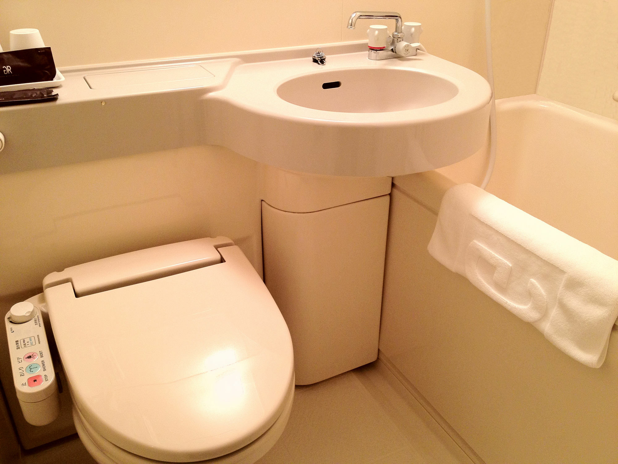 Green Rich Hotel Hiroshima Shinkansenguchi Екстер'єр фото